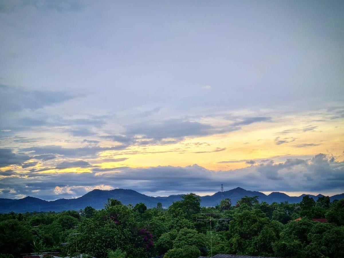 Lemae Residence เลอเม เรสซิเดนซ์ อำเภอเขาย้อย เพชรบุรี Ban Huai Krathaek Exterior foto